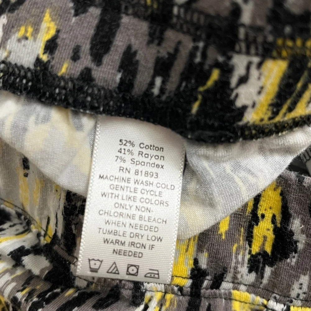 D&Co Beach Grey Yellow Geometric Print Wide Leg Pants